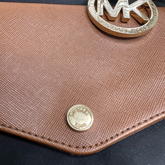 SOLD Michael Kors Jet Set LARGE Nylon & Leather Tote Bag Black & Brown With Care - Picture 6 of 15